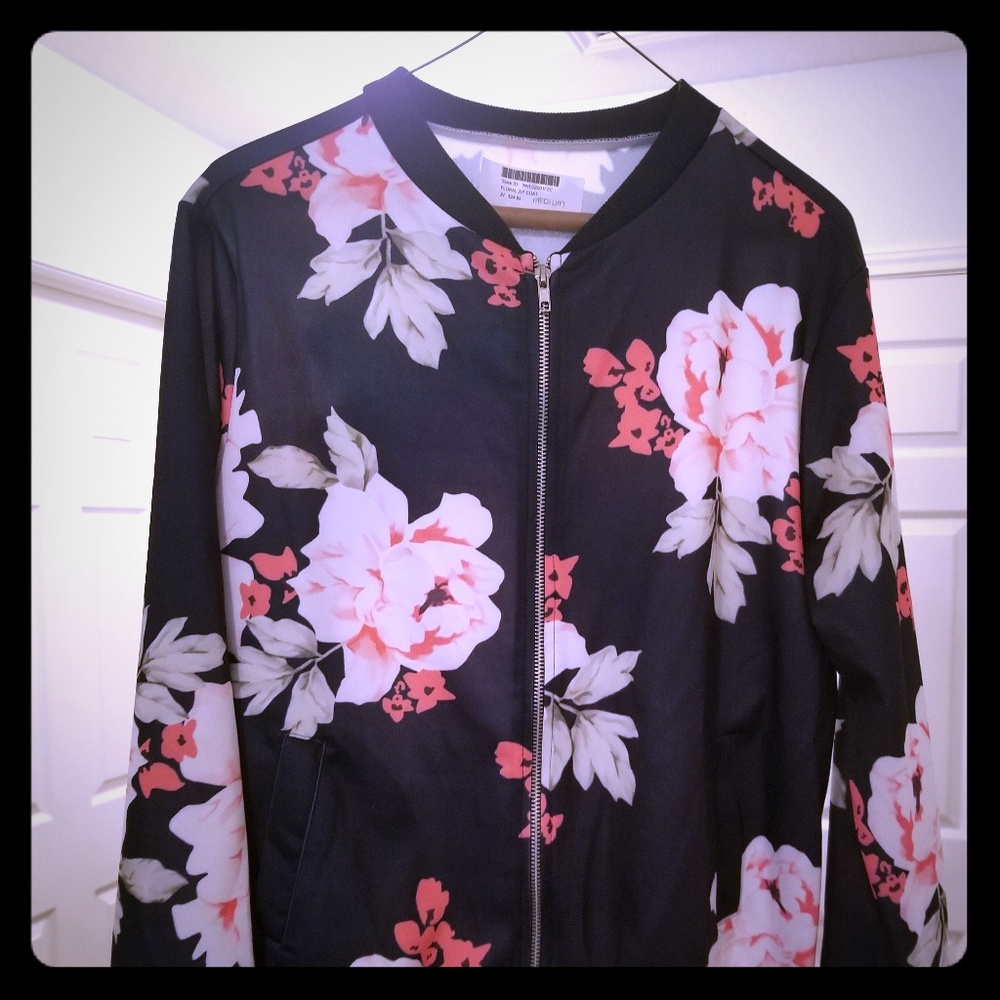 Floral patterned Women's Cardigan